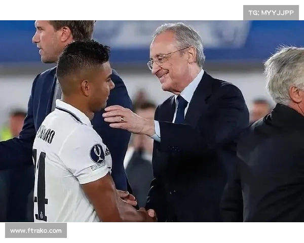 马卡报道：米兰曼联争夺格拉瓦伦西亚与经纪人会谈深入